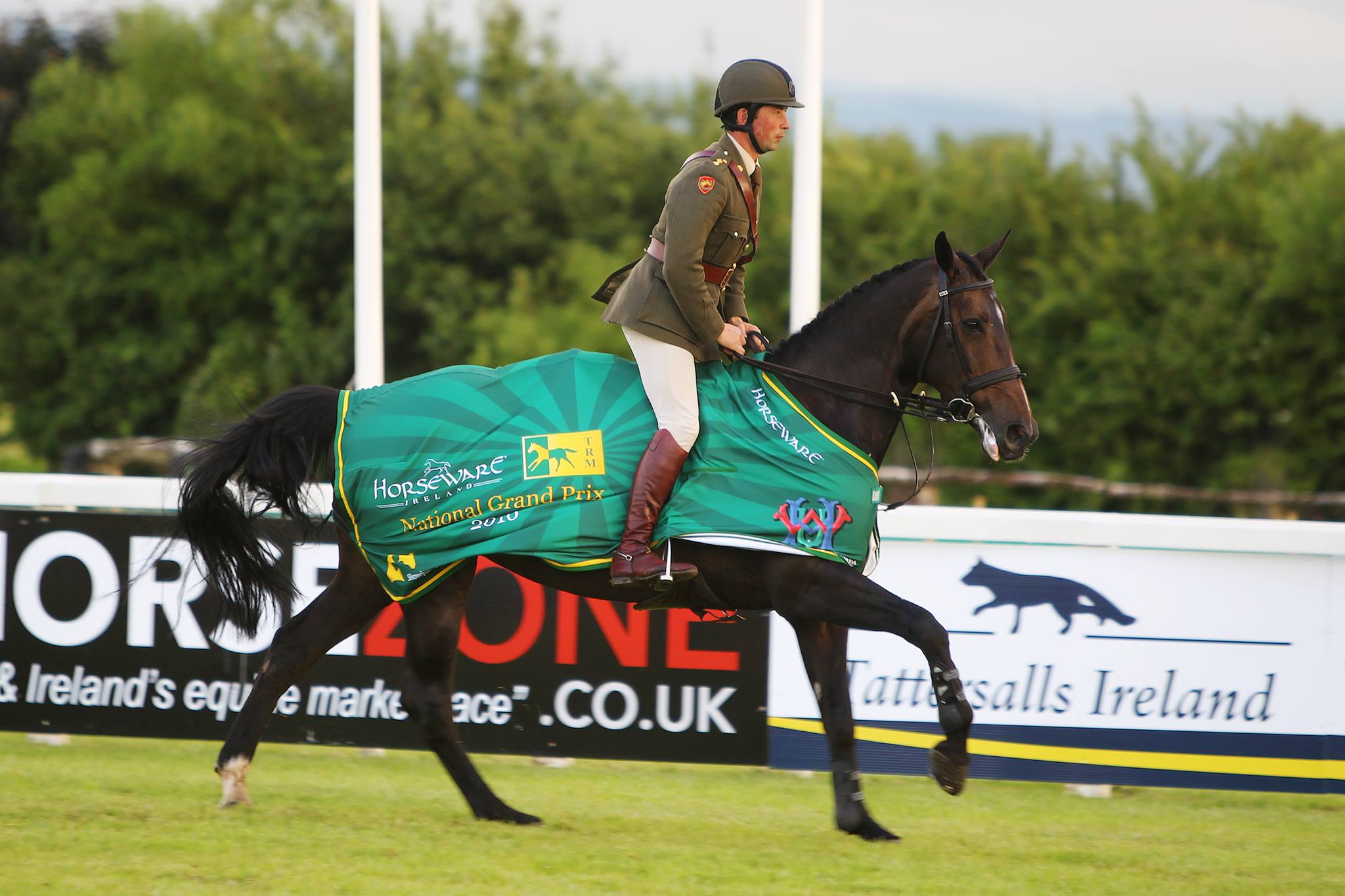 Read more about the article Captain Geoff Curran wins Horseware/TRM Grand Prix at Tattersalls
