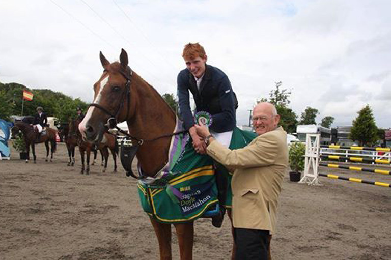 Read more about the article Horseware /TRM Premier Series win for Daniel Coyle at South County Dublin Horse Show