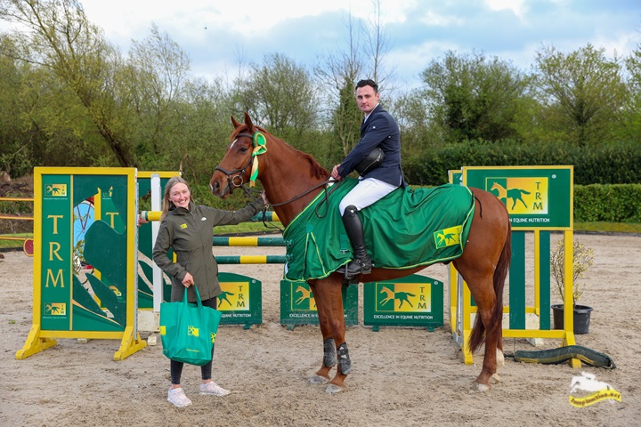 Read more about the article Victory for Shane Dalton & Zavy Echo in the TRM®️ | SJC at Tipperary Equestrian Centre.